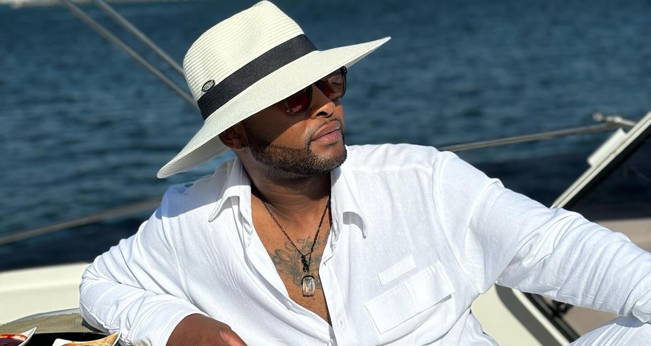 Vusi Nova rubbishes reports he was involved in a car accident